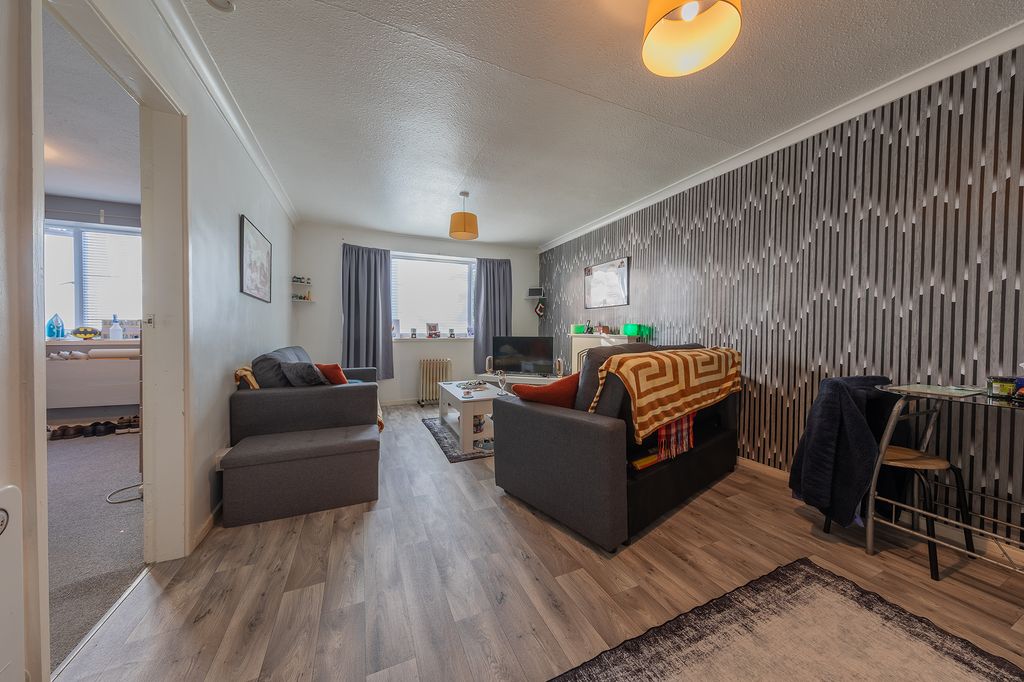 Property photo 2 of 22