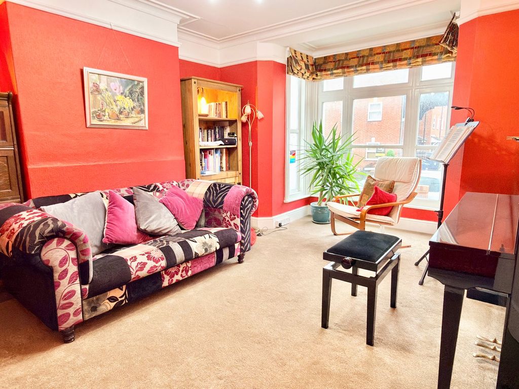 Property photo 3 of 18