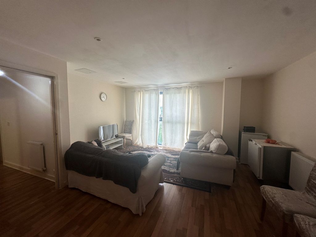 Property photo 3 of 6