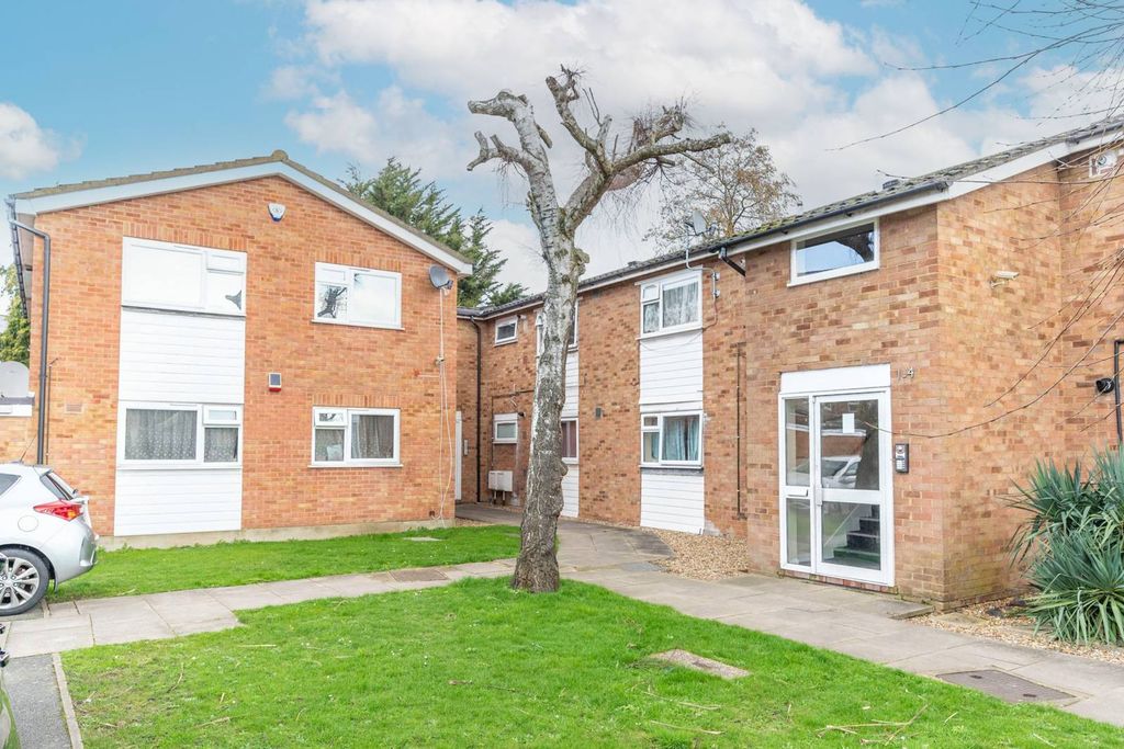 Property photo 3 of 8