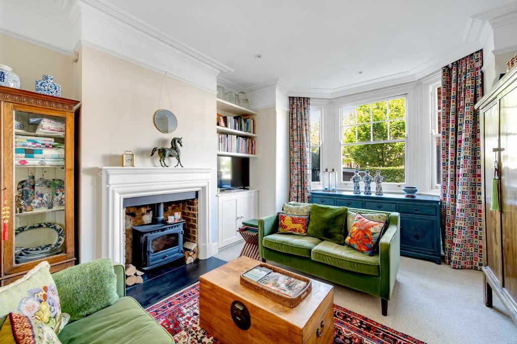 Property photo 2 of 20 15 Wilmington Avenue-2.Jpg