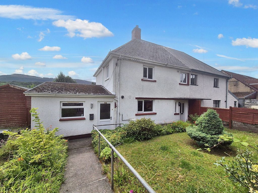 Property photo 1 of 29