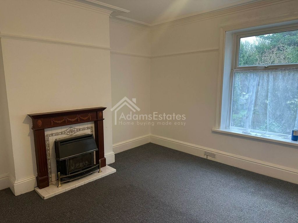 Additional image 4 of 10 bed semi-detached house for saleHill Crest Road, Dewsbury WF12