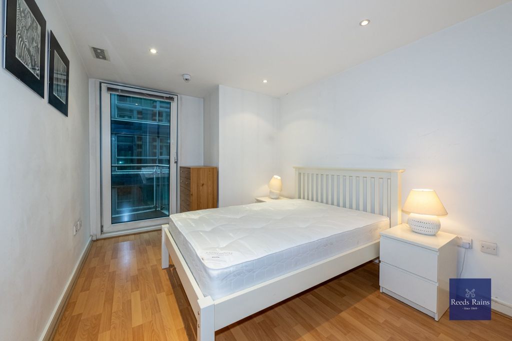 Property photo 3 of 12 Bedroom