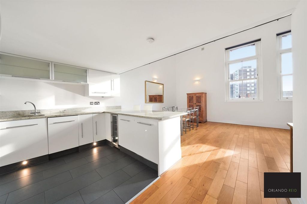 Property photo 3 of 33 Flat 26, Charlotte Court - Su0Dhynvhsmqk9U3Rbpb.Jp