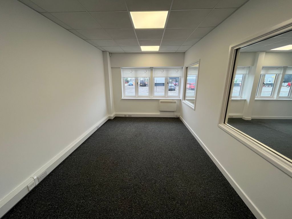 Property photo 3 of 4