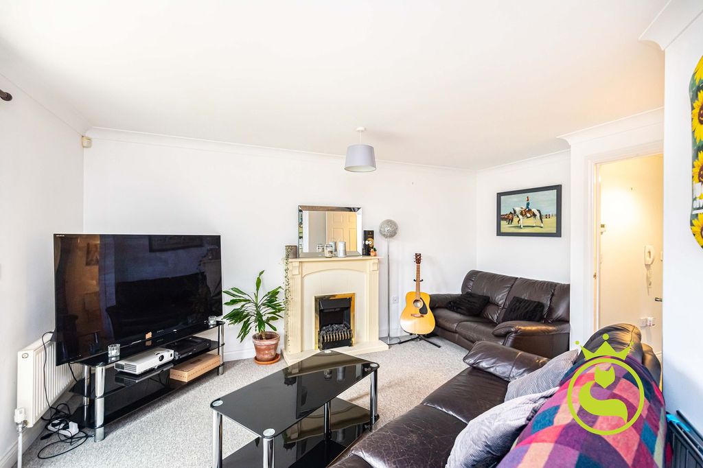 Property photo 3 of 11