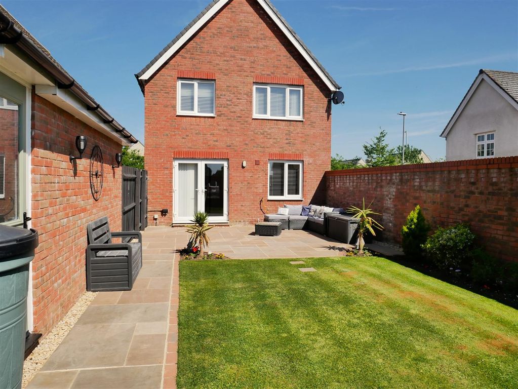 Property photo 3 of 28 Rear Garden