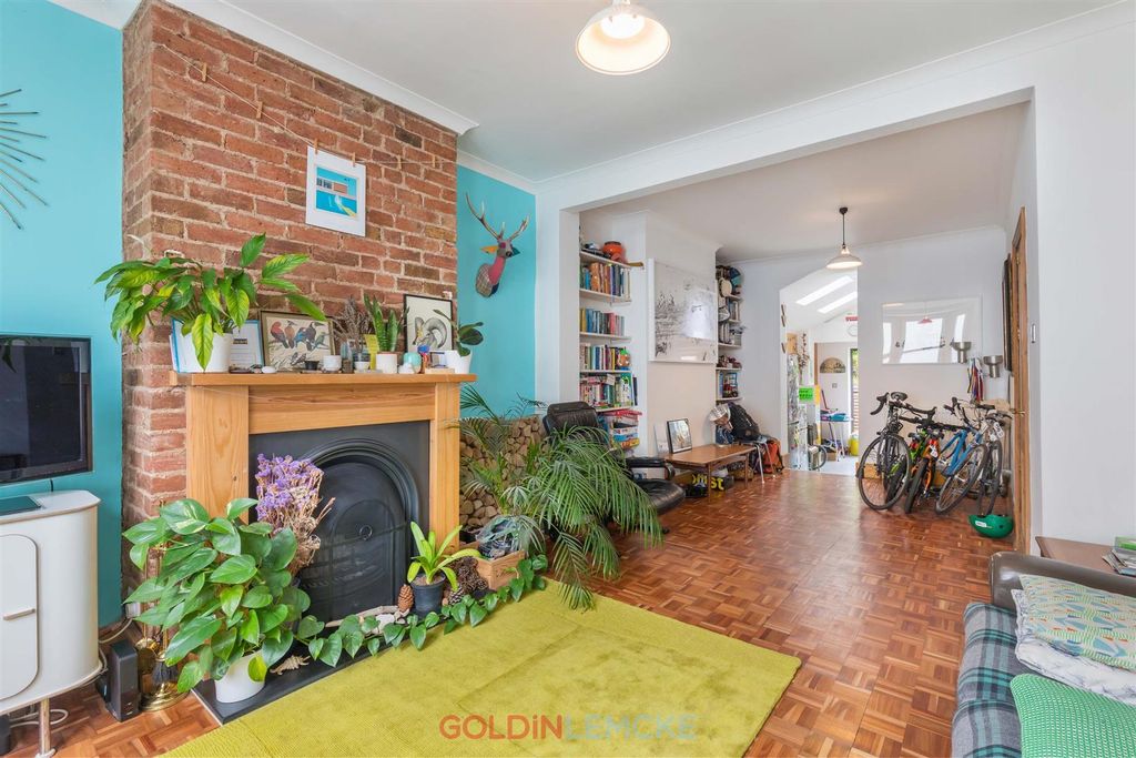 Property photo 3 of 12 Reception.Jpg