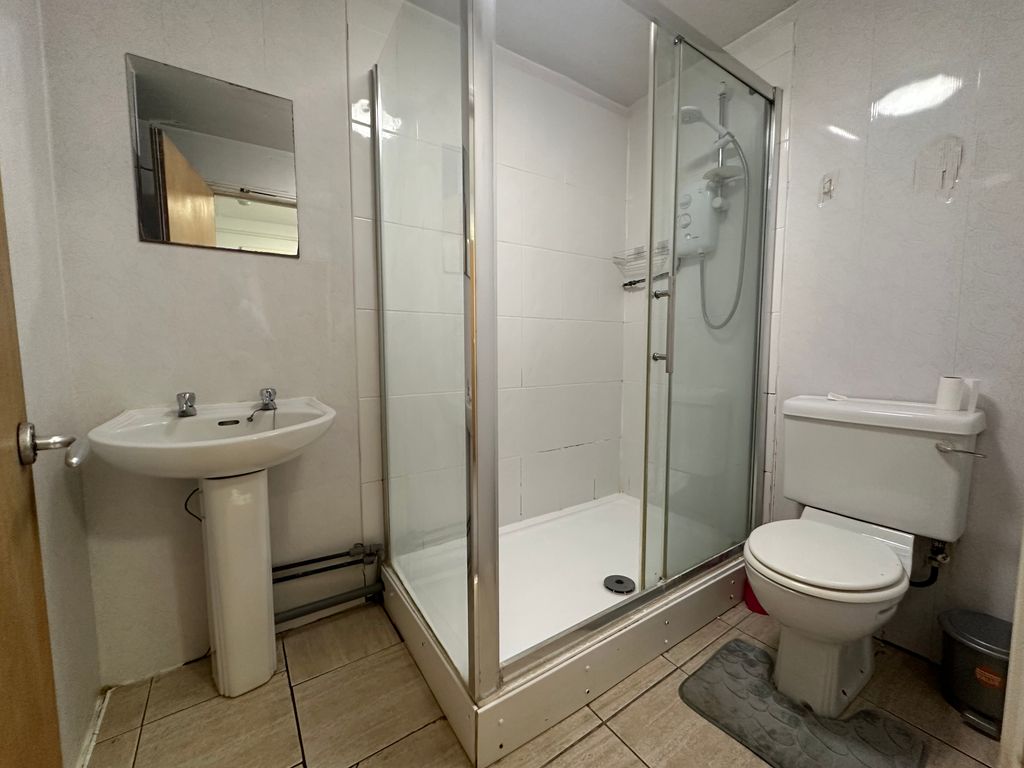 Property photo 2 of 9 Image