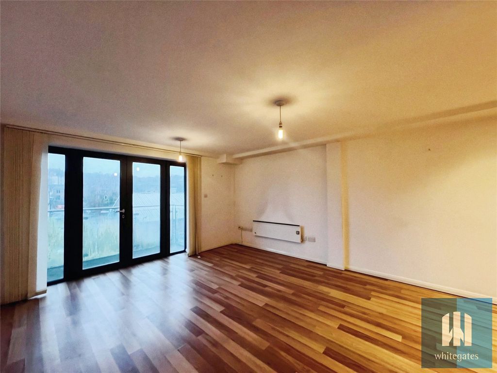 Property photo 3 of 14 Picture No. 20