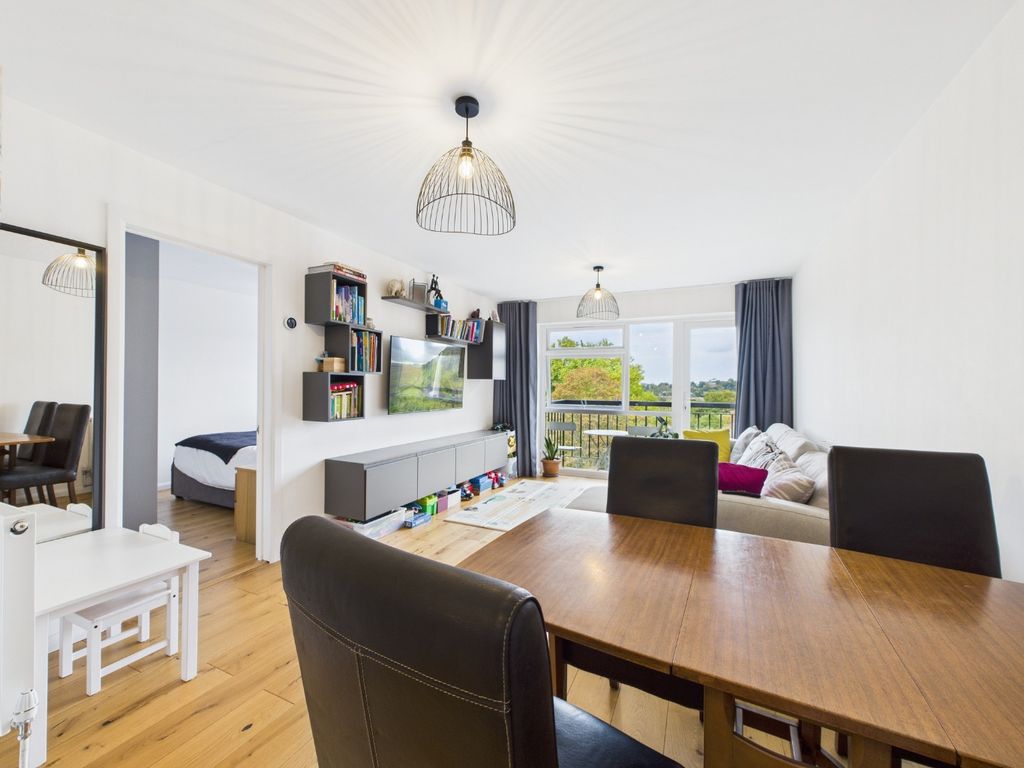 Property photo 2 of 12 4580532