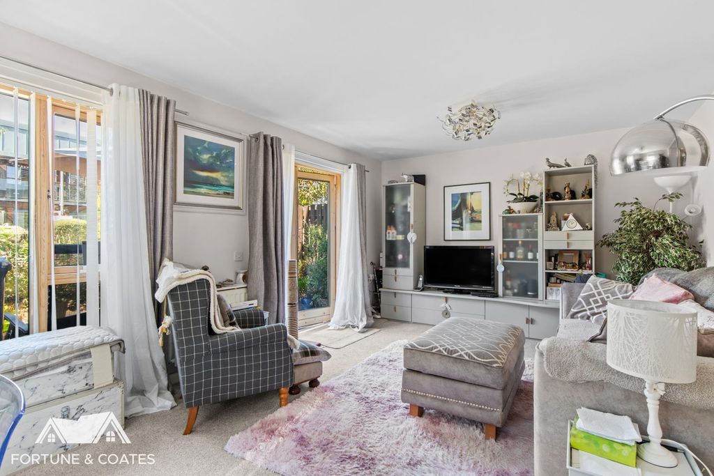 Property photo 2 of 17 Albertinestreet_14.Jpg