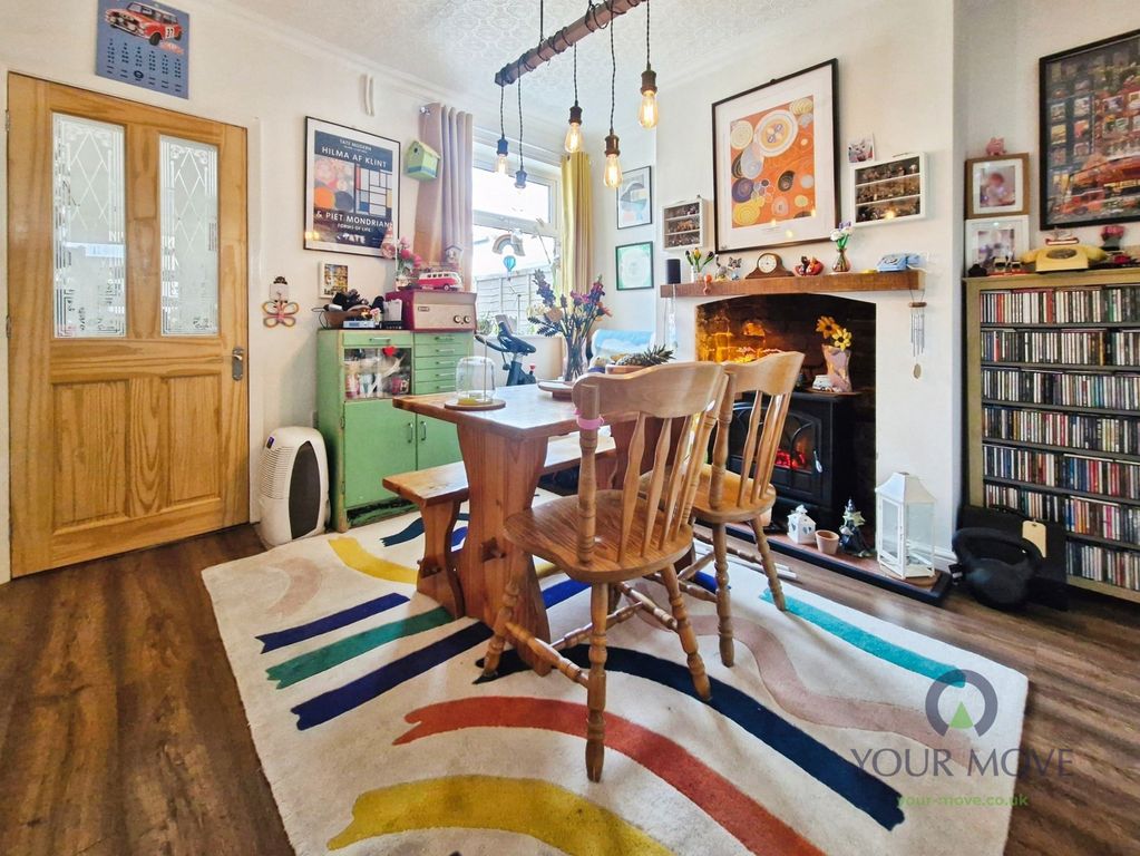 Property photo 3 of 16 Dining Room