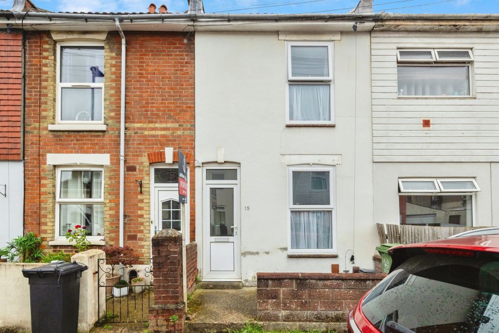 Property photo 1 of 11
