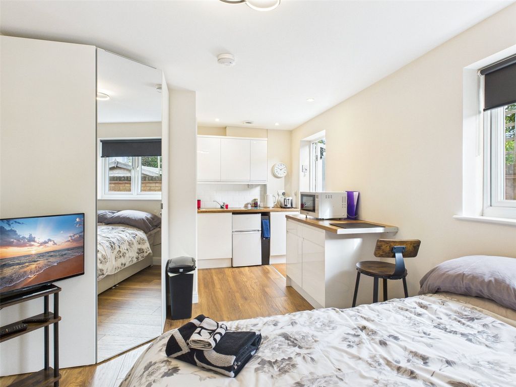 Property photo 1 of 5 Picture No. 04