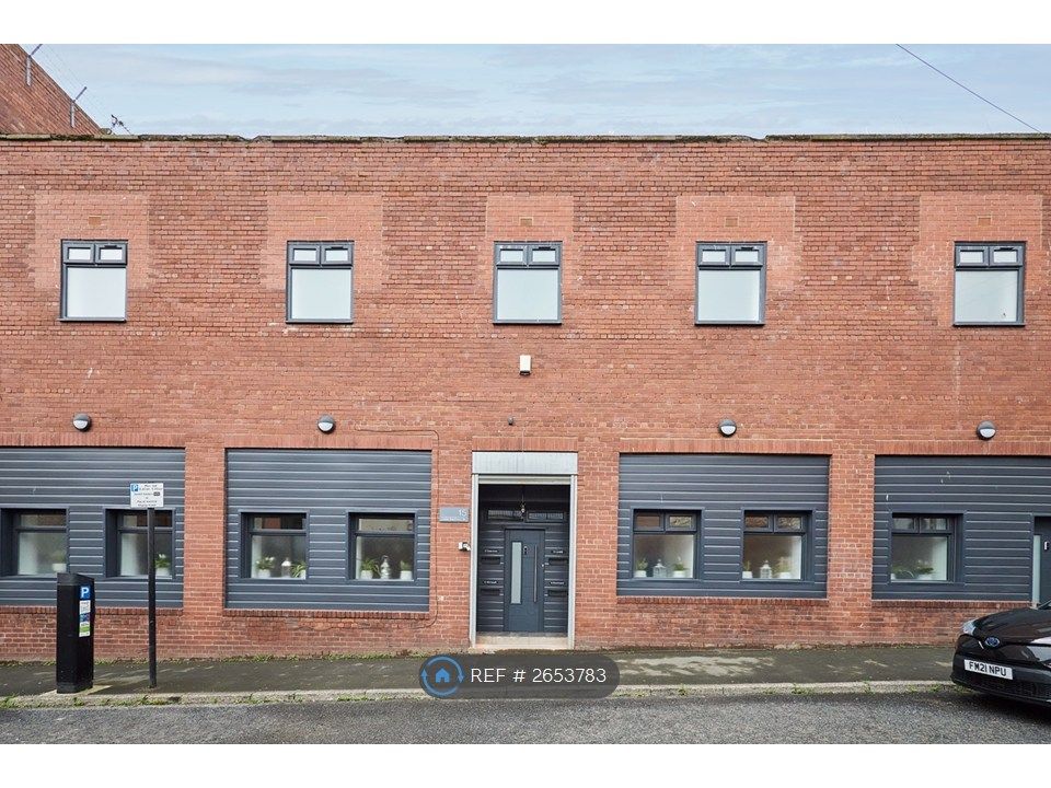 Property photo 2 of 18