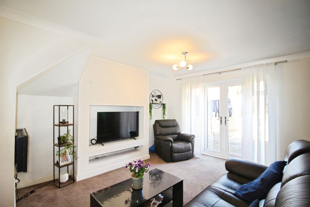 Property photo 2 of 19 3Bd24972-Img_5421.Jpg