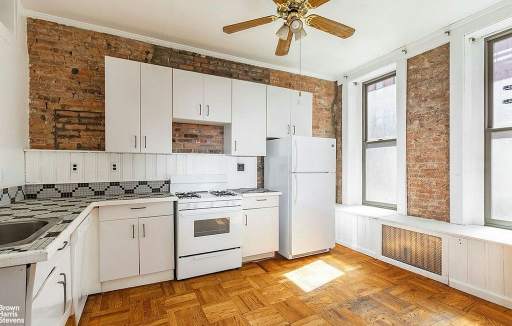 Property photo 3 of 11 <Alttext/>