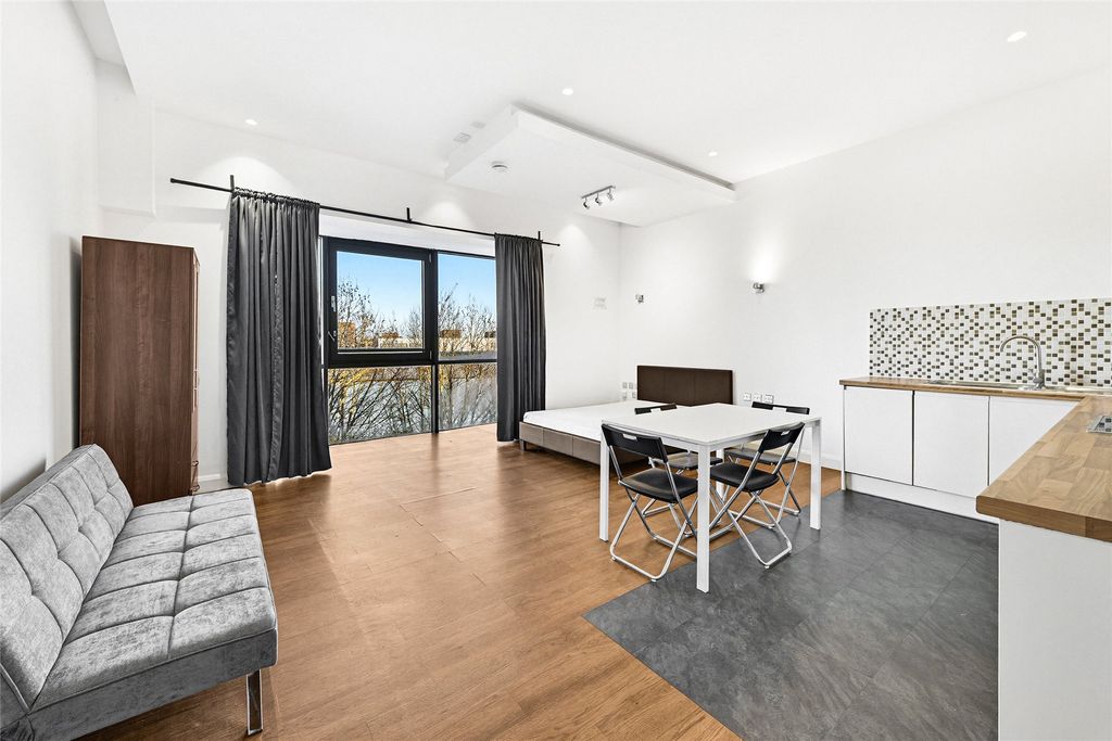 Property photo 3 of 14 Picture No. 03