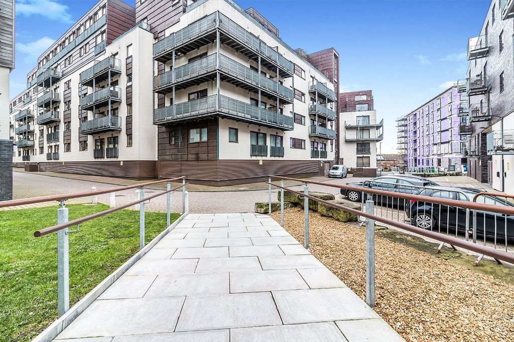 Property photo 1 of 8 Picture No. 01