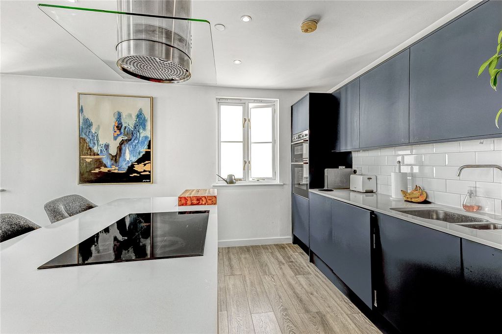 Property photo 2 of 12 Picture No. 26