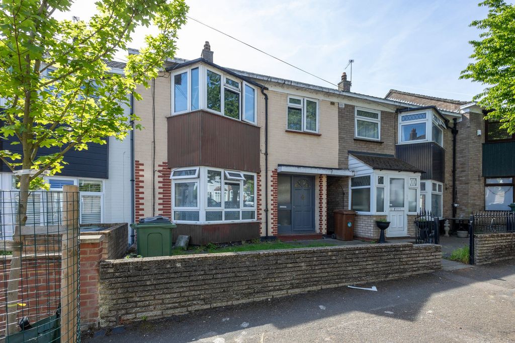 Property photo 1 of 16