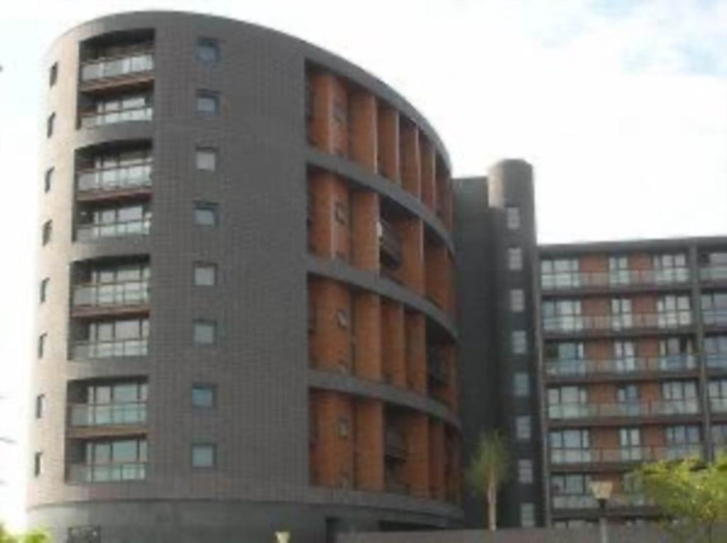 Property photo 1 of 9