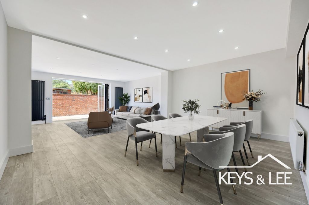 Property photo 3 of 22 4614913