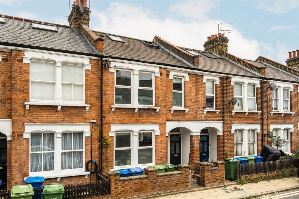 Property photo 3 of 6