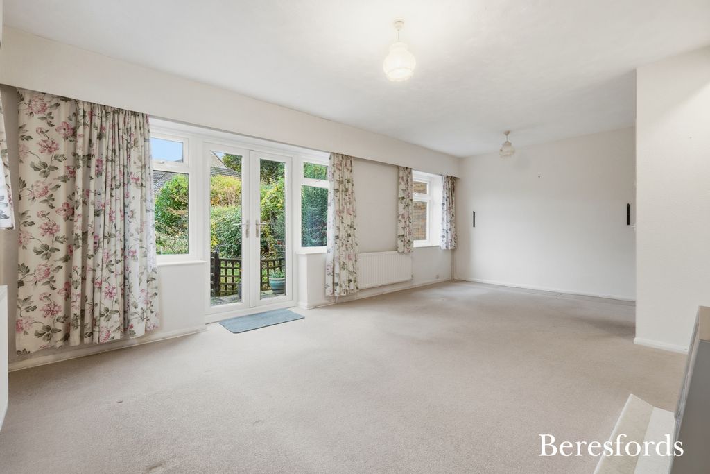 Property photo 2 of 19 Picture No. 10