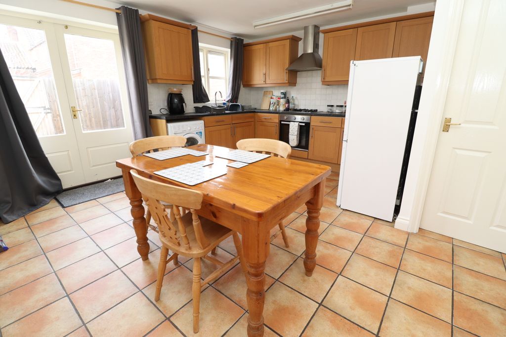 Property photo 3 of 13 Img_8755