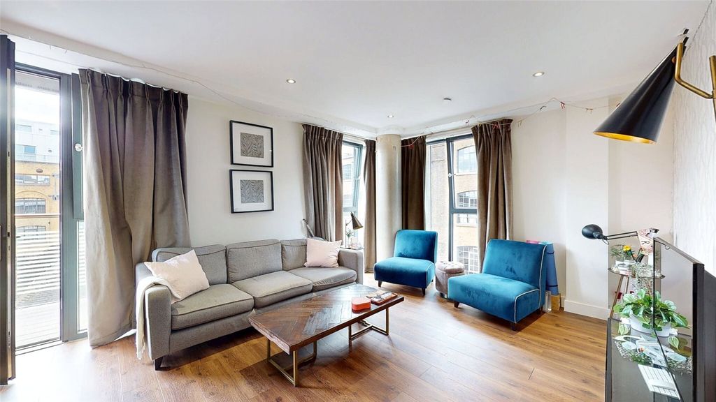 Property photo 2 of 22 Picture No. 16