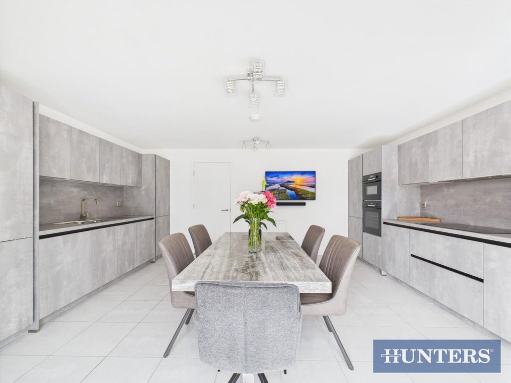 Property photo 3 of 15 Kitchen/Diner