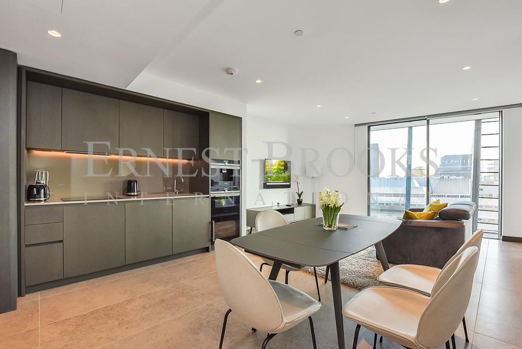 Property photo 1 of 12 Spacephoto (2).Jpg