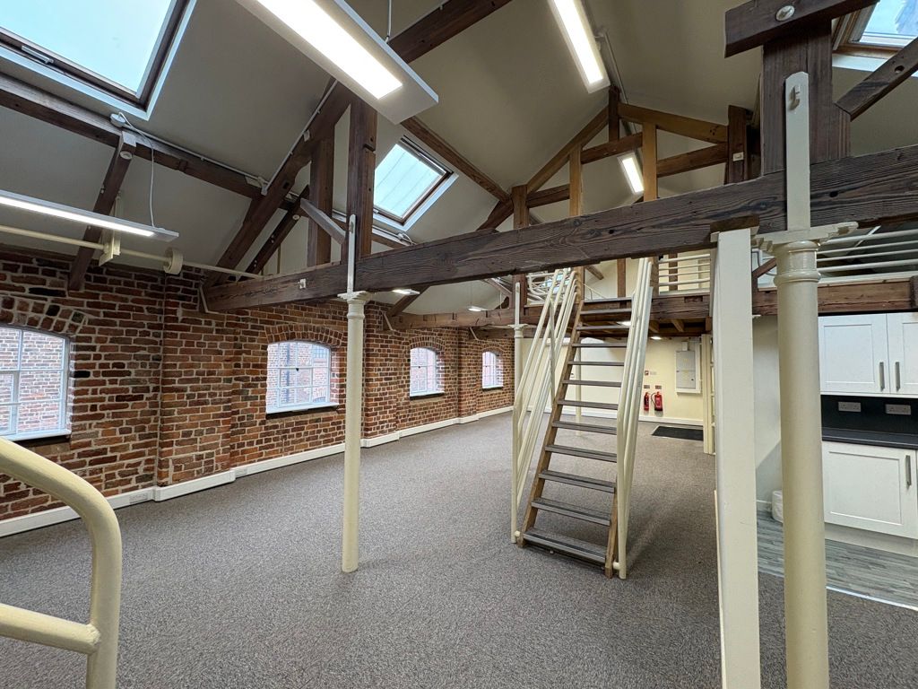 Property photo 1 of 16 Photo 55