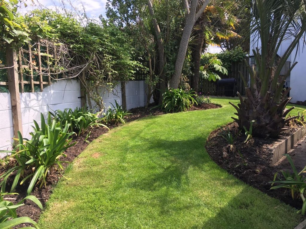 Property photo 3 of 29 Garden 2.Jpg