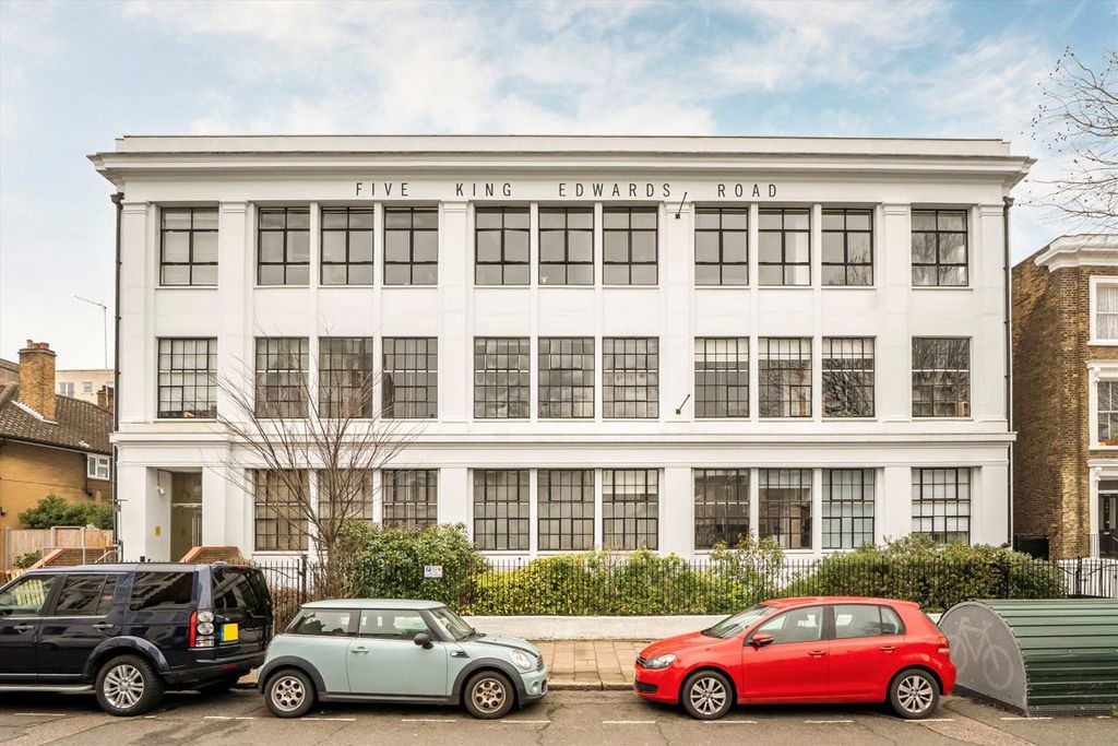 Property photo 1 of 8