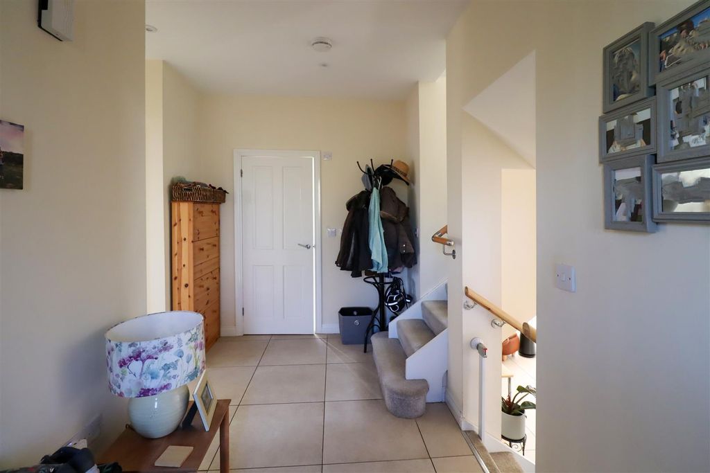 Property photo 2 of 11 Img_5334.Jpg