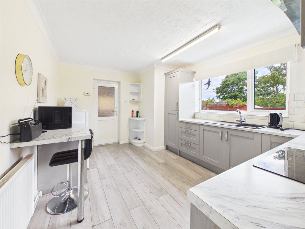 Property photo 2 of 13 Picture No. 03