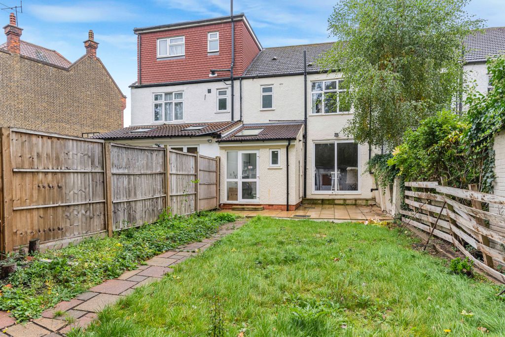 Property photo 2 of 12