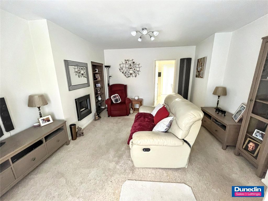 Property photo 2 of 13 Picture No. 10