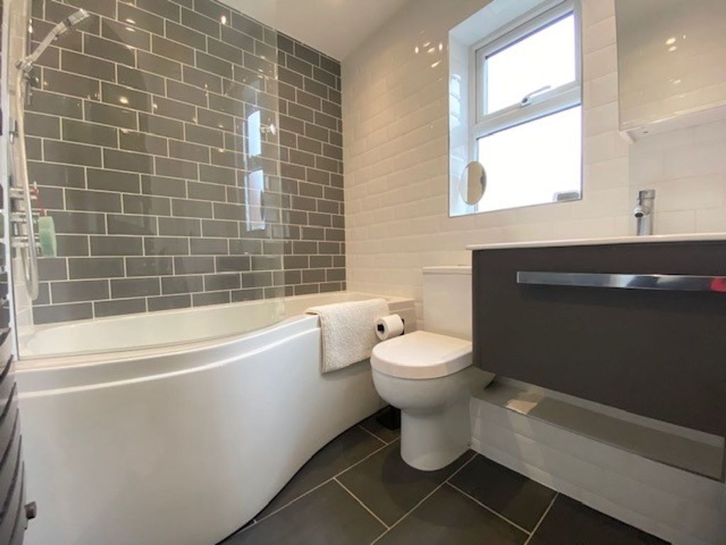 Property photo 2 of 12 Photo 1