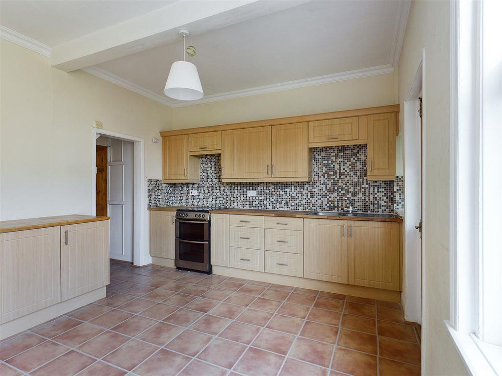 Property photo 3 of 7 8 Normandy Road - 03.Jpg