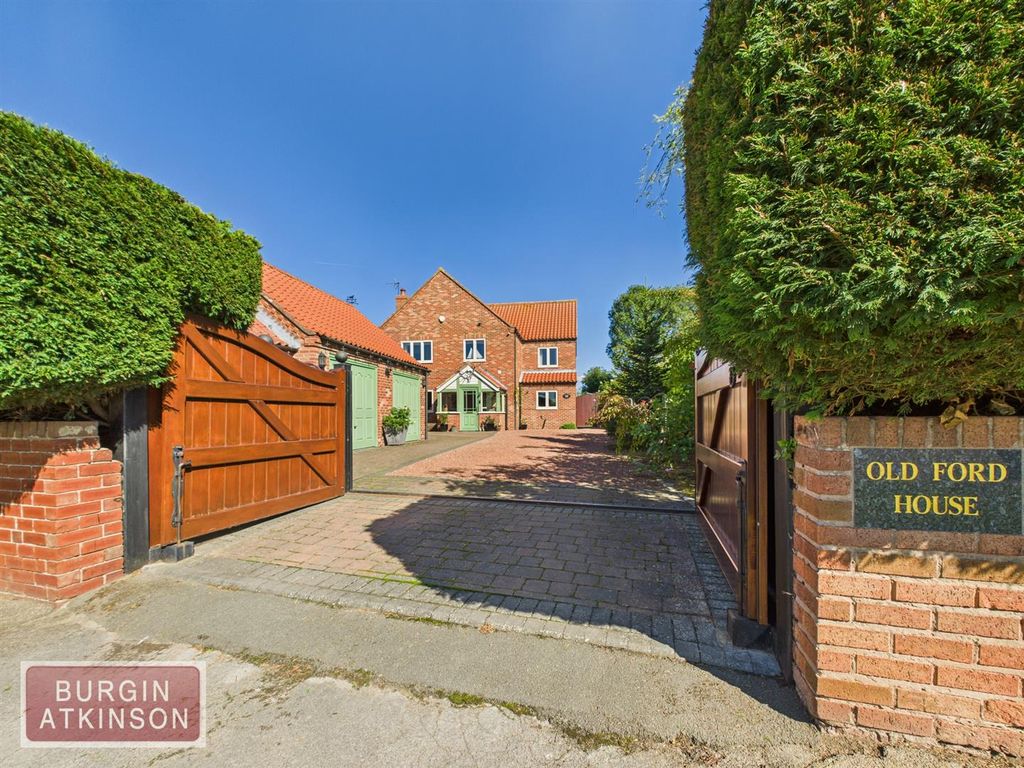 Property photo 1 of 73 Cam01619G0-Pr0164-Still068.Jpg