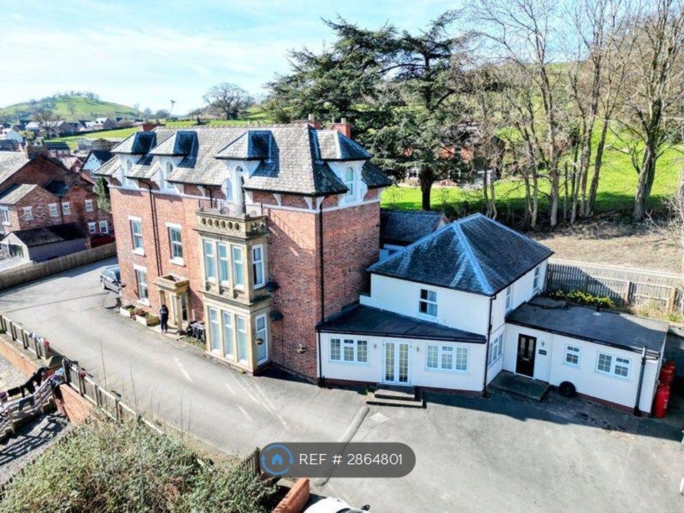 Property photo 1 of 5