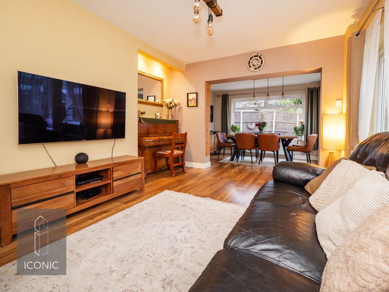 Property photo 2 of 26 Photo 4