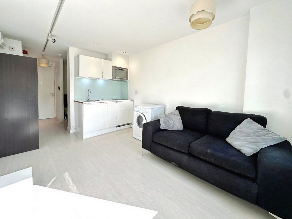 Property photo 1 of 5 Picture No. 08