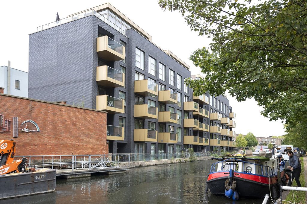 Property photo 3 of 9 Picture No. 17