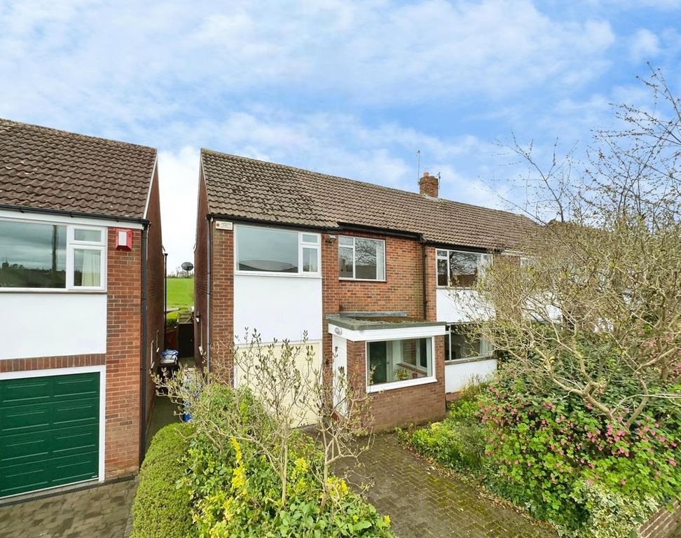 Property photo 1 of 17 Photo 8